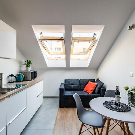 Neo Sky Apartment, Free Parking, 15 Min Walk Old Town&Kazimierz - By Homelike Krakau Exterior foto