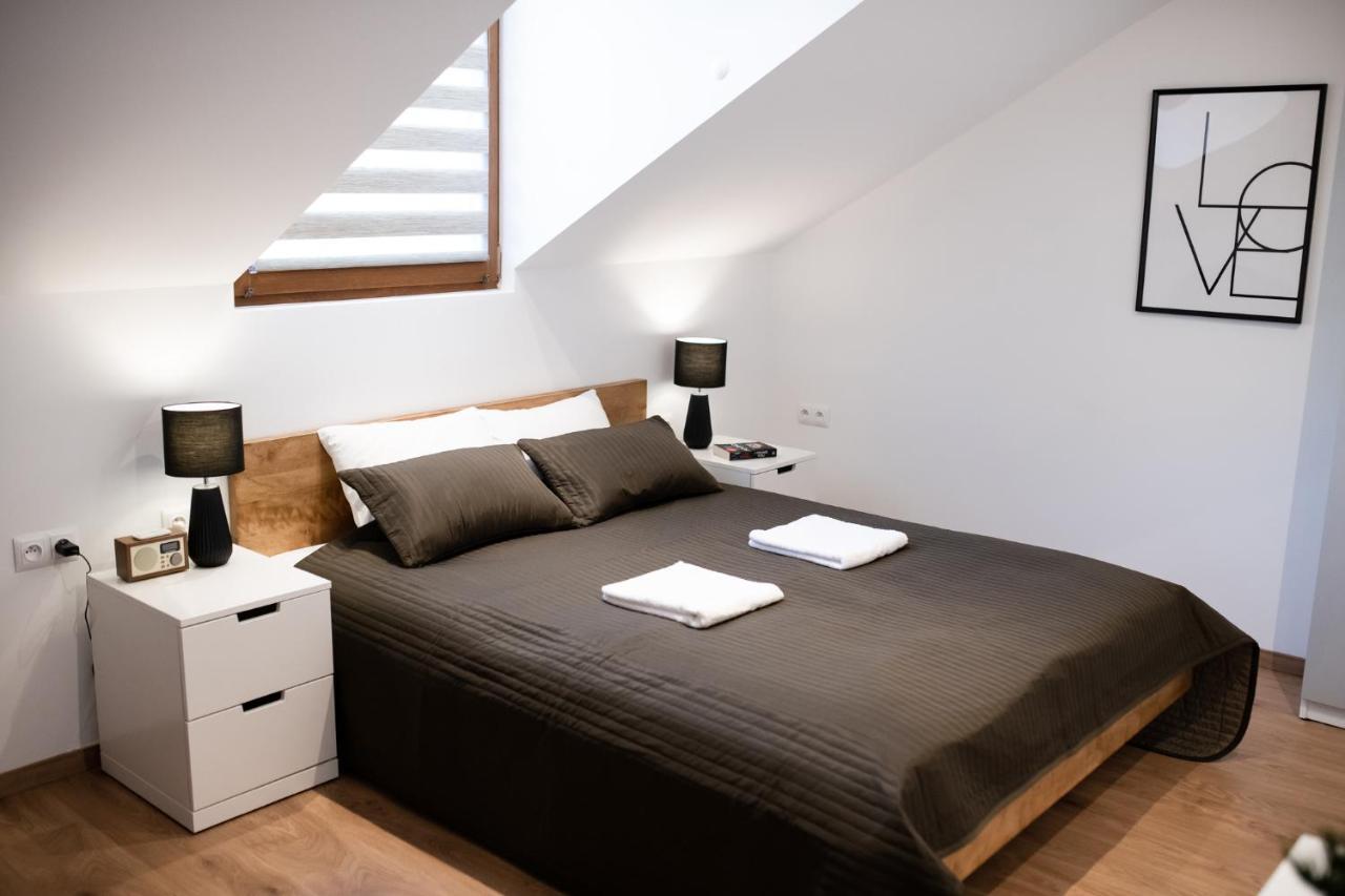 Neo Sky Apartment, Free Parking, 15 Min Walk Old Town&Kazimierz - By Homelike Krakau Exterior foto