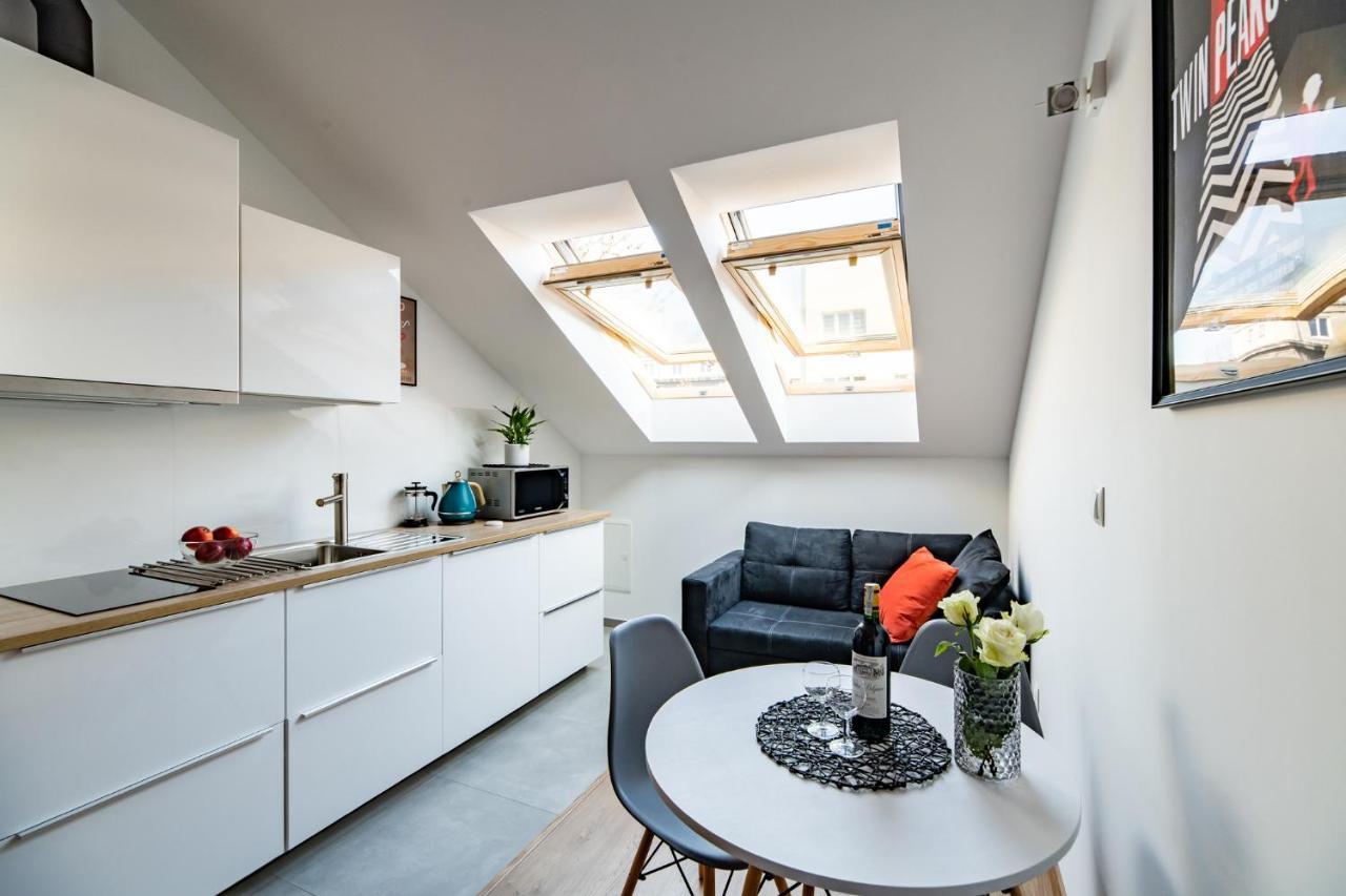 Neo Sky Apartment, Free Parking, 15 Min Walk Old Town&Kazimierz - By Homelike Krakau Exterior foto