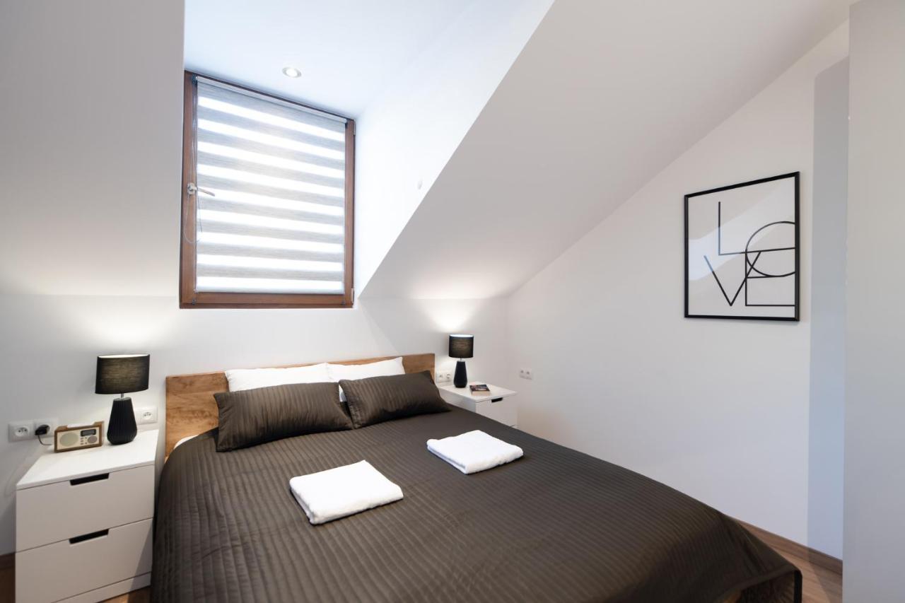 Neo Sky Apartment, Free Parking, 15 Min Walk Old Town&Kazimierz - By Homelike Krakau Exterior foto