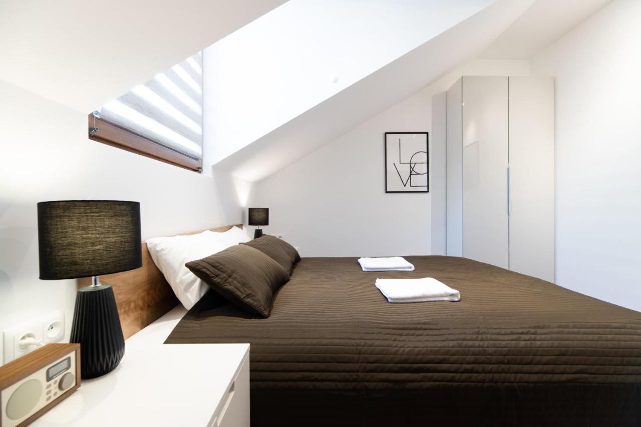 Neo Sky Apartment, Free Parking, 15 Min Walk Old Town&Kazimierz - By Homelike Krakau Exterior foto