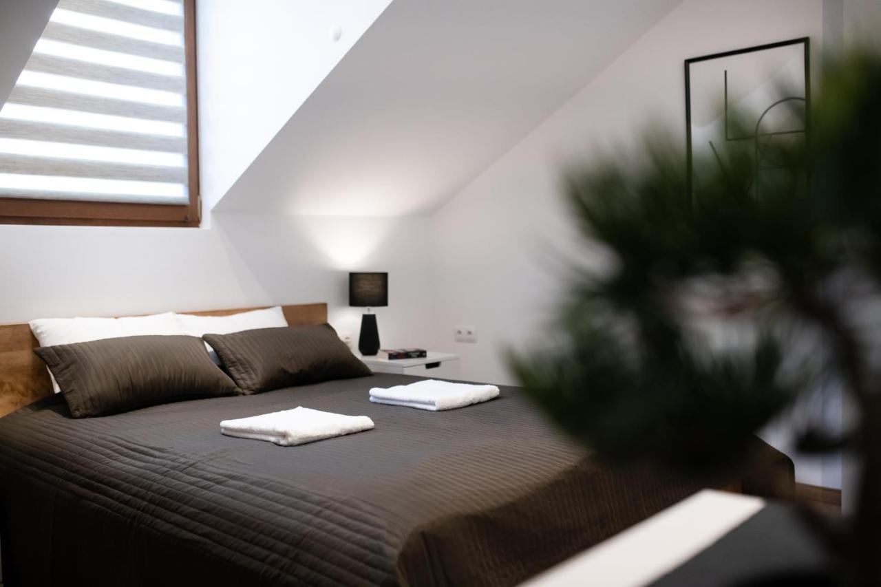 Neo Sky Apartment, Free Parking, 15 Min Walk Old Town&Kazimierz - By Homelike Krakau Exterior foto